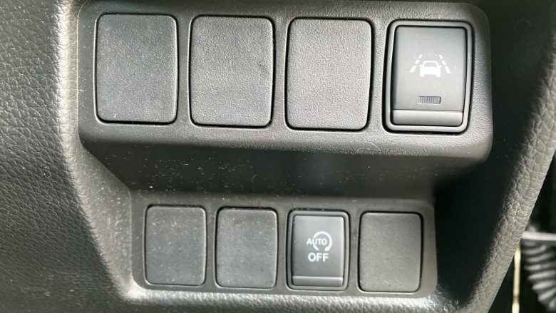 Nissan Qashqai 1.3 DiG-T Tekna 5dr Petrol Hatchback